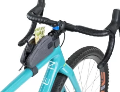 Evoc - Sacoche De Bike Packing Pour Tube Supérieur 0,5 L -Vélo Accessoires Magasin evoc sacoche bike packing tube superieur 500 ml montee ouverte 3840x2160